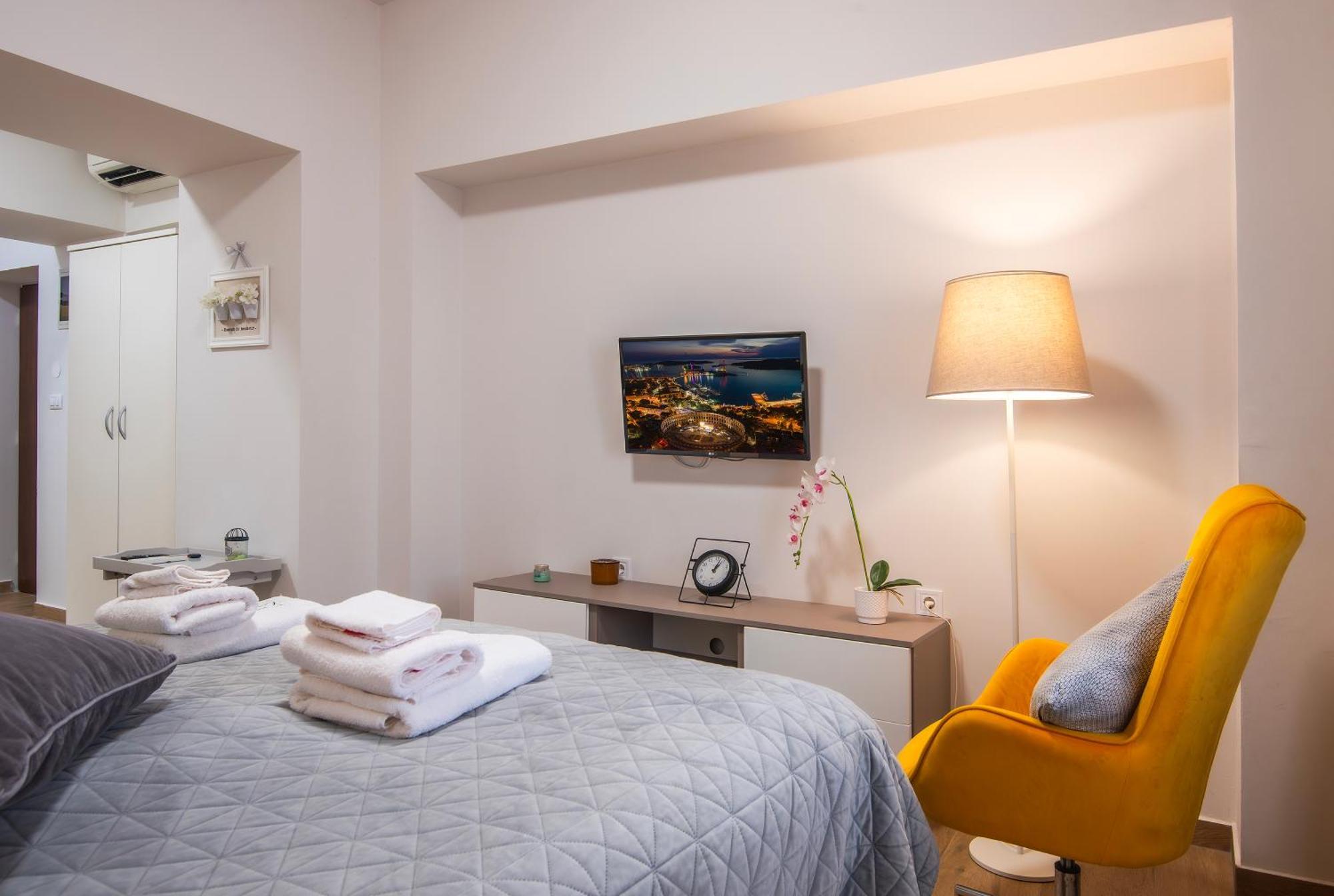 D&A City Center Apartments With Free Parking Pula Dış mekan fotoğraf