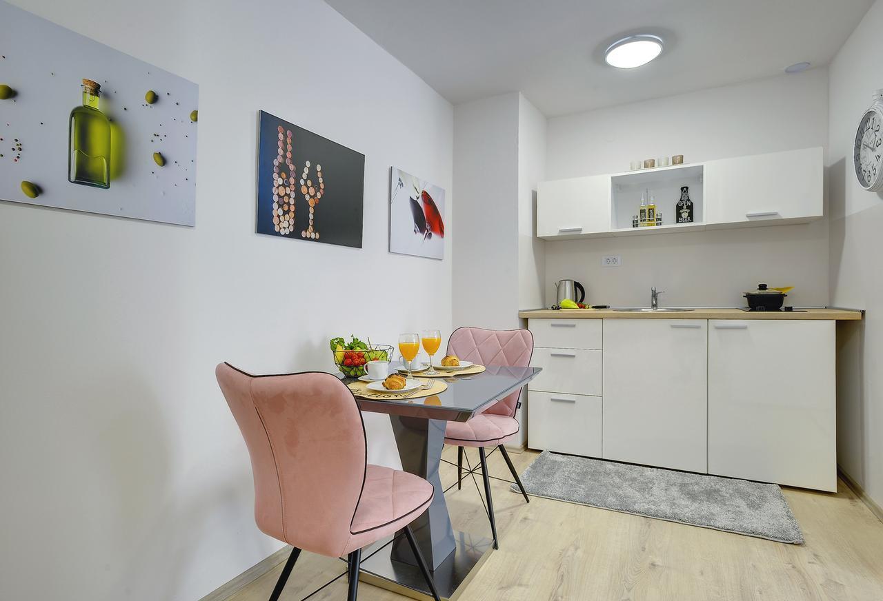 D&A City Center Apartments With Free Parking Pula Dış mekan fotoğraf