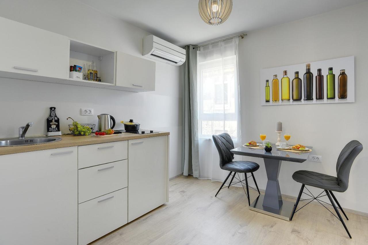D&A City Center Apartments With Free Parking Pula Dış mekan fotoğraf